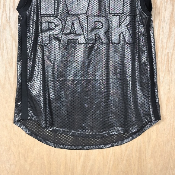 IVY PARK Metallic Mesh Longline Top - Picture 6 of 11